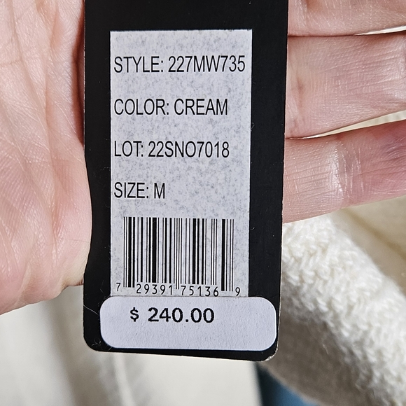 Guess coat - Picture 7 of 11